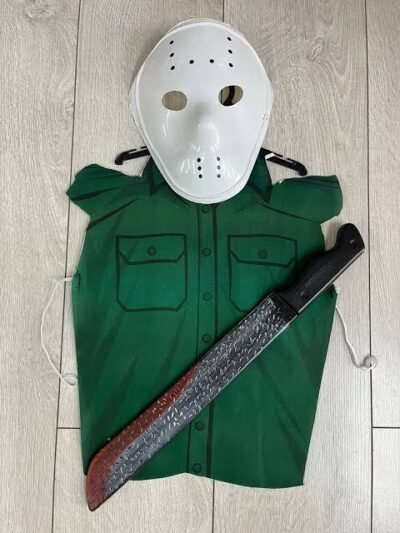 SET HALLOWEEN MARTES 13 x1 (capa,careta,machete)